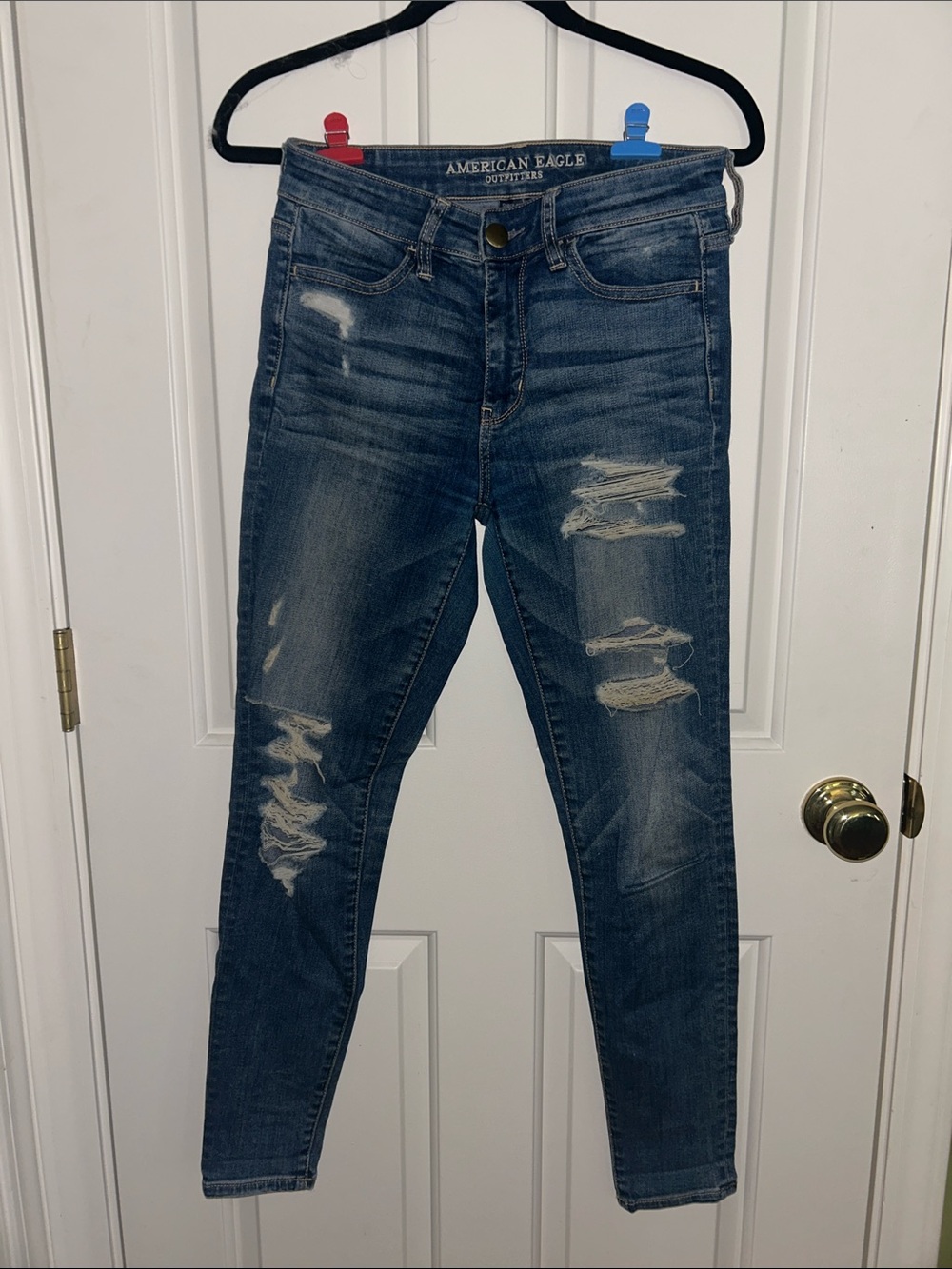 American Eagle Outfitters Women's Dark Blue Distressed Skinny Jeans